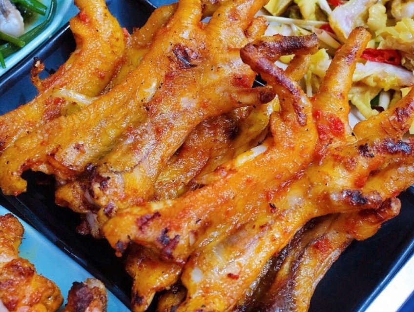 Chân - Cánh gà nướng ngon nhất Hà Nội