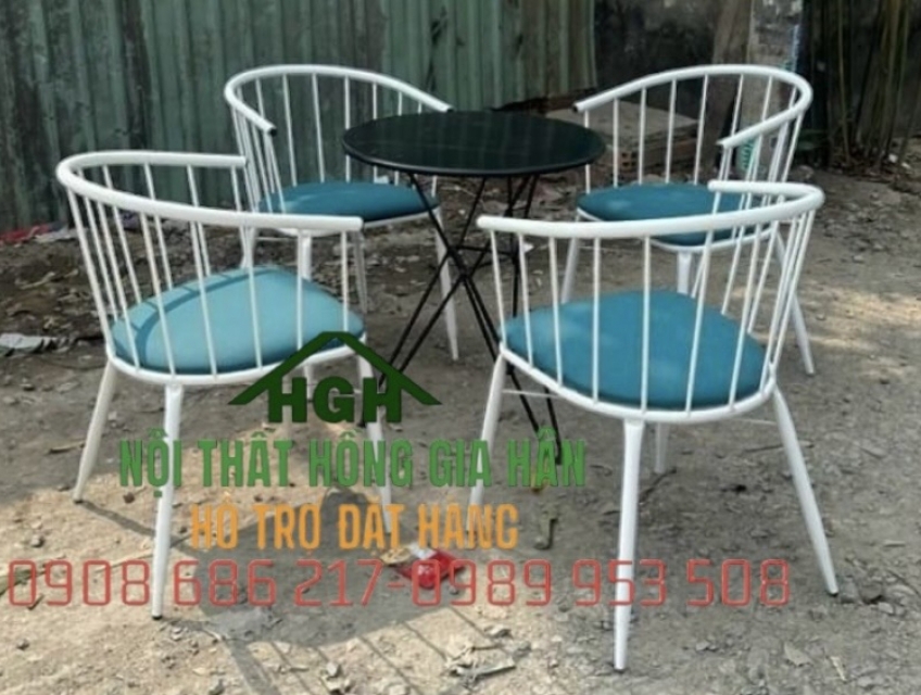 Bàn ghế sân vườn