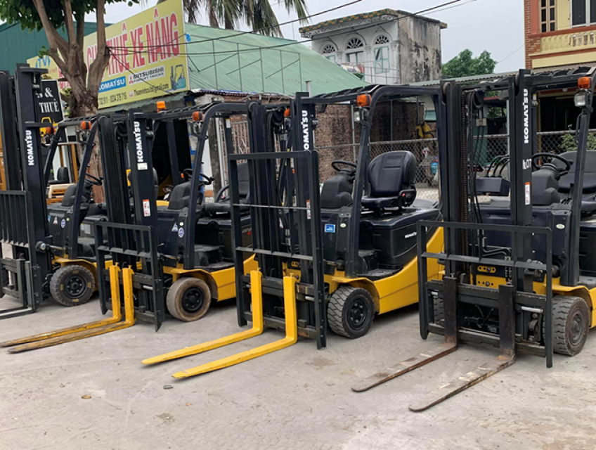 Xe Nâng Động Cơ