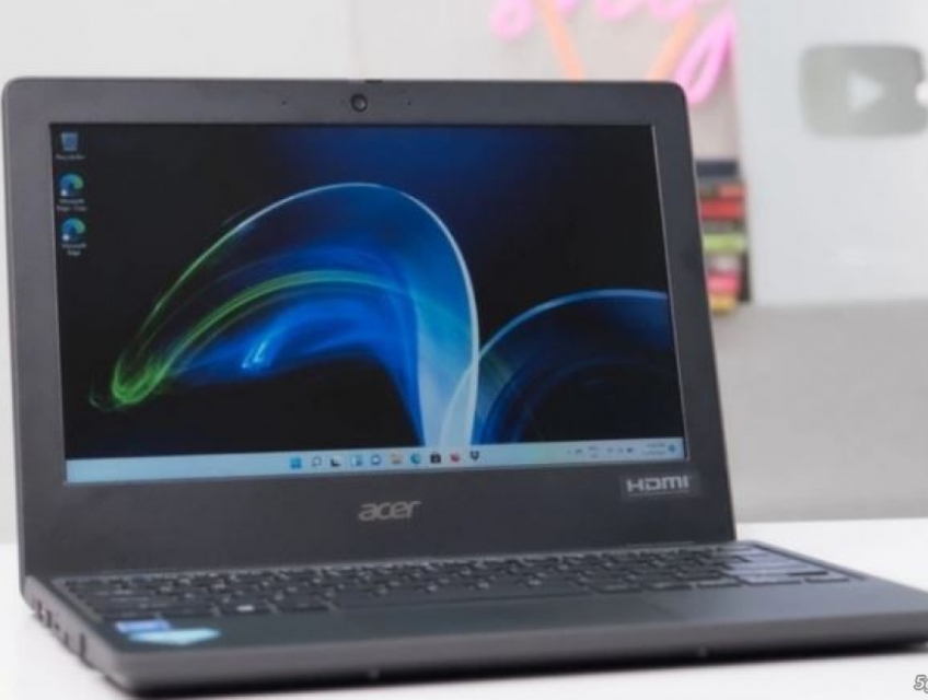 Cần bán Laptop học sinh Acer Travel Mate B3 -Nguyên Seal-2,9M