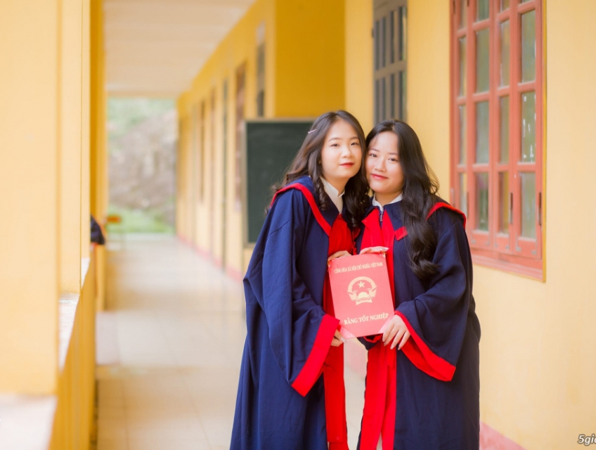 Thuê áo tốt nghiệp gò vấp tân bình tân phú