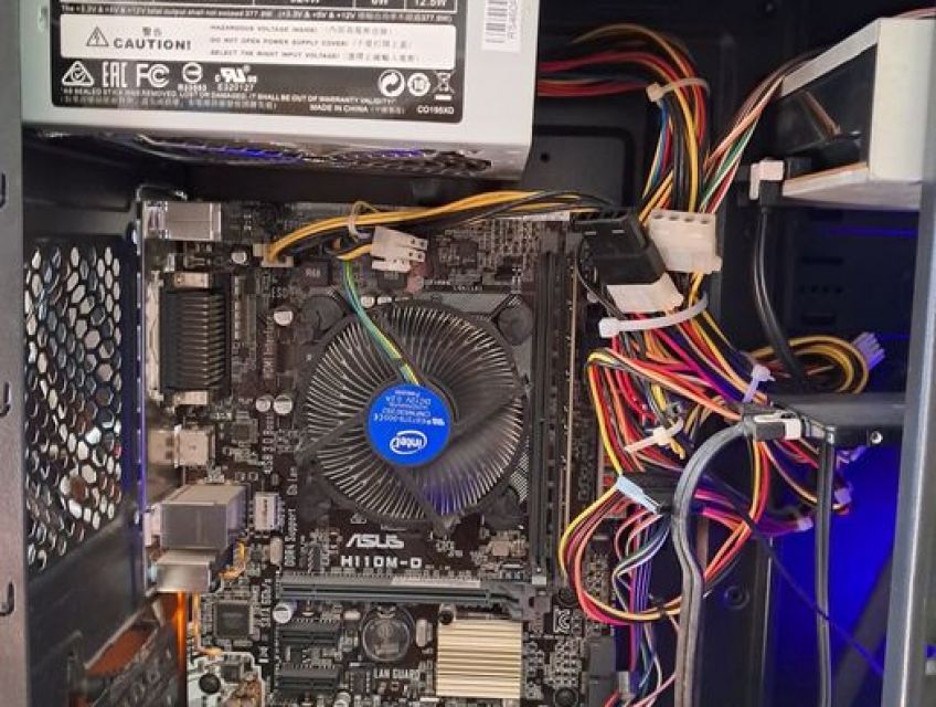 Thanh lý Thùng CPU I3-6100 SSD 500G