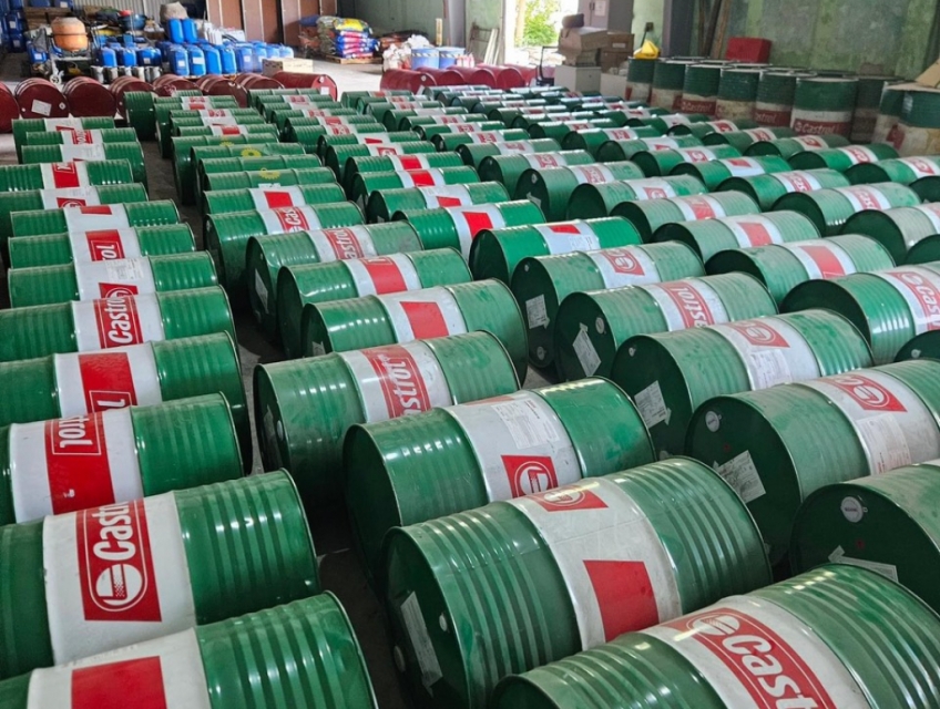 Đại Lý mua bán dầu thủy lực (Nhớt 10) Castrol Bp, Shell, Saigon Petro.