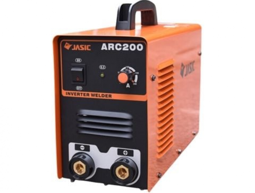 Máy hàn ARC 200 - Khi Nghệ Thuật Hàn Gặp Sức Mạnh Công Nghệ Hiện Đại