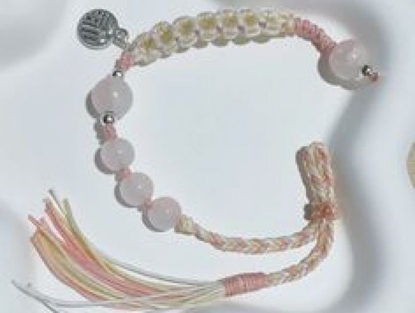 Cách Làm Vòng Tay Đơn Giản Nhất Tại Nhà