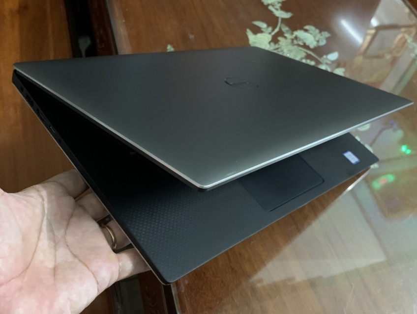 Dell Precision M5520 i7-7820H 16gb 512gb trùm đồ họa là đây