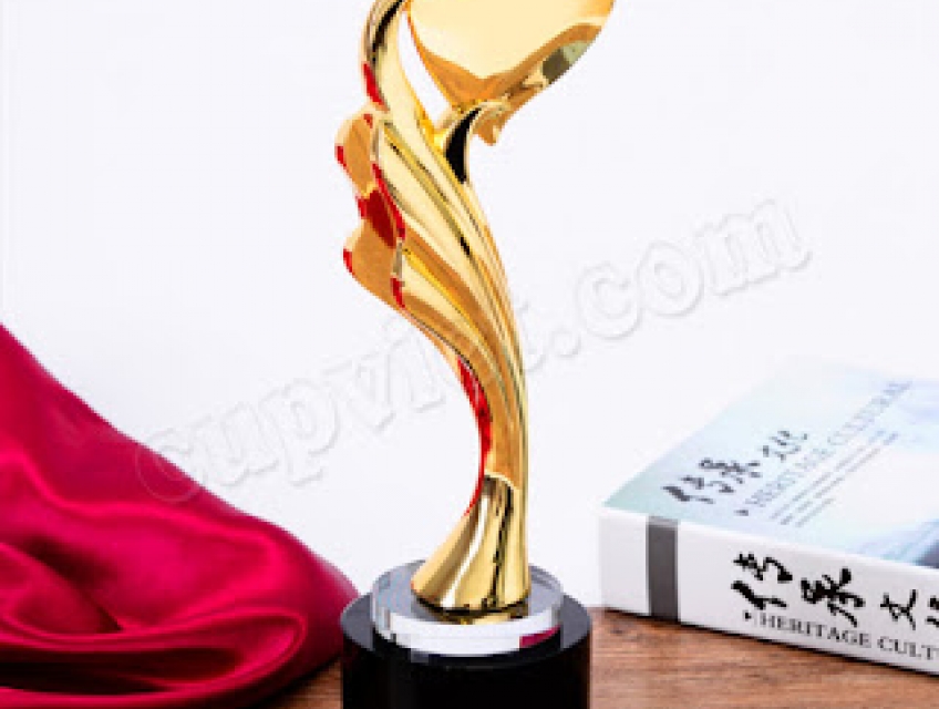 cung cấp cúp vinh danh thương hiệu,cúp biểu trưng trao tặng