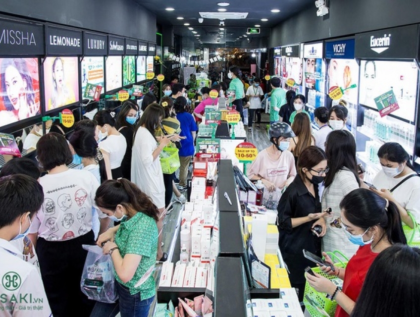 Trải nghiệm mua sắm mỹ phẩm cao cấp