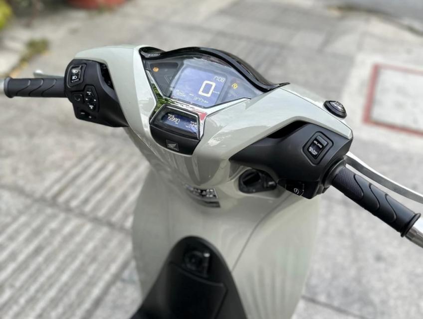 SH 150i màu Xám Xi măng Hàng New !!!