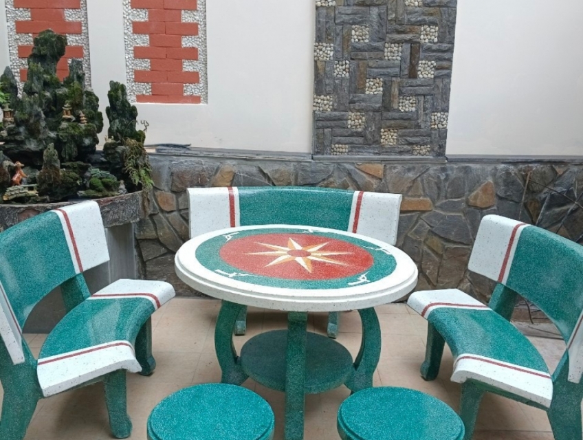 Bộ bàn ghế đá hai màu