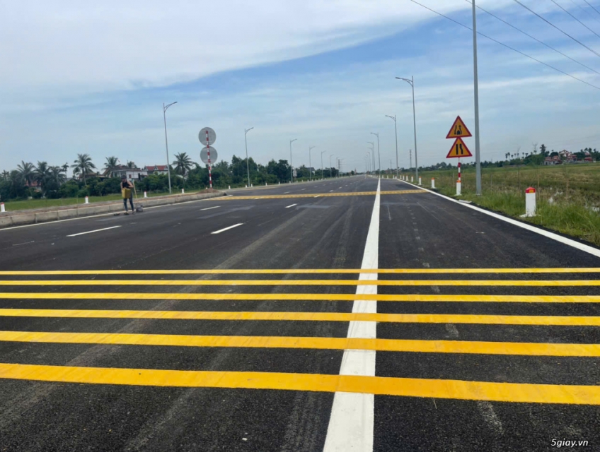 Dịch vụ thi công sơn kẻ vạch đường giao thông