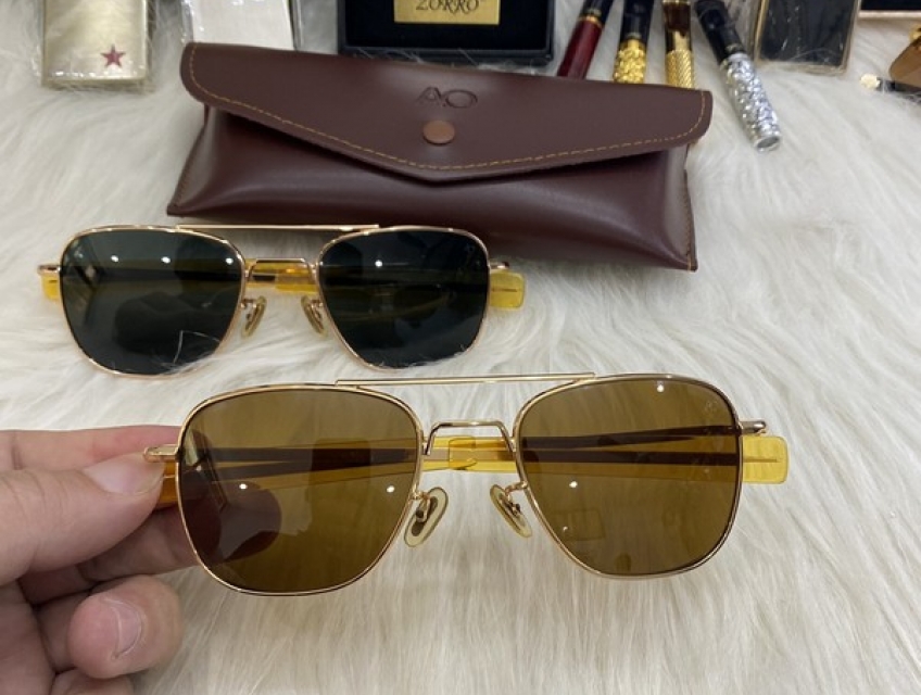 Tư vấn kính nam chính hãng giá chỉ từ 250k giao hàng toàn quốc