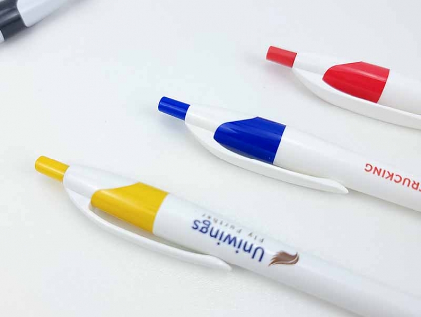 Ưu Nhược Điểm Khi Chọn In Bút Bi Làm Quà Tặng Quảng Cáo