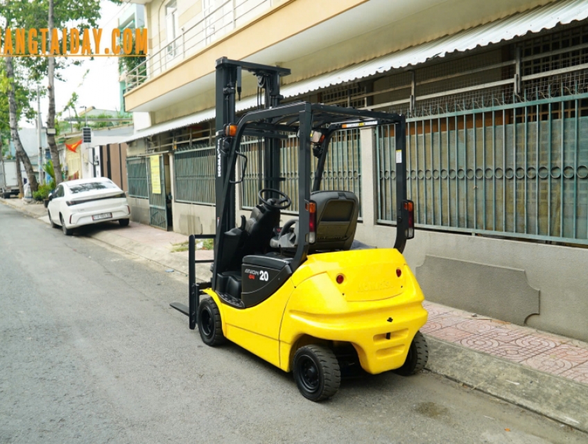 Bán xe nâng điện ngồi lái Komatsu 2 tấn Nhật Bãi chất lượng