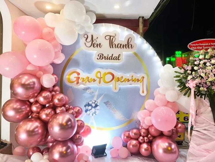 Trang trí backdrop khai trương shop Thời Trang- Mỹ Phẩm Bình Dương