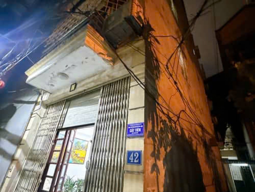 Chính chủ bán căn nhà 5 tầng kiên cố, hẻm thoáng tại Cầu Giấy, Hà Nội