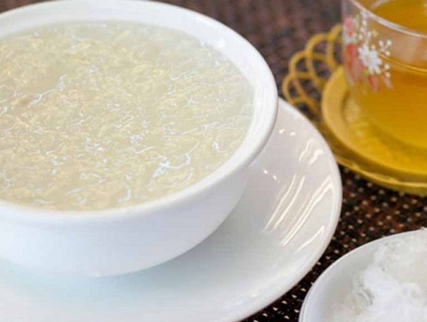 Tổ yến chưng sẵn và 4 công dụng thần kỳ cho sức khỏe