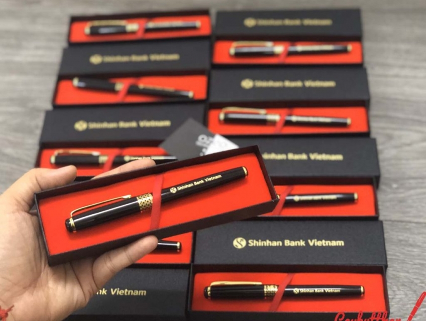 Bút Kim Loại Là Gì? Và Bút Kim Loại Tặng Ai?