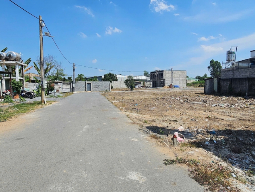 Cần tiền bán gấp 2 lô liền kề full thổ 1 tỷ 469 cuối Huỳnh Văn Nghệ
