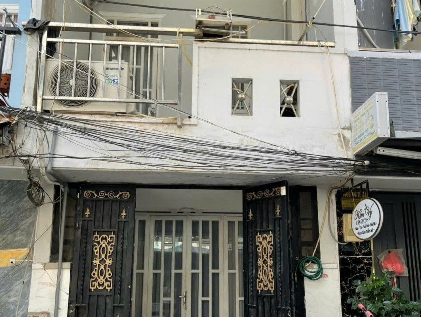 Chính Chủ Cần Bán Nhà 1 Trệt 1 Lầu- 2 PN Tại 1491 Lê Văn Lương