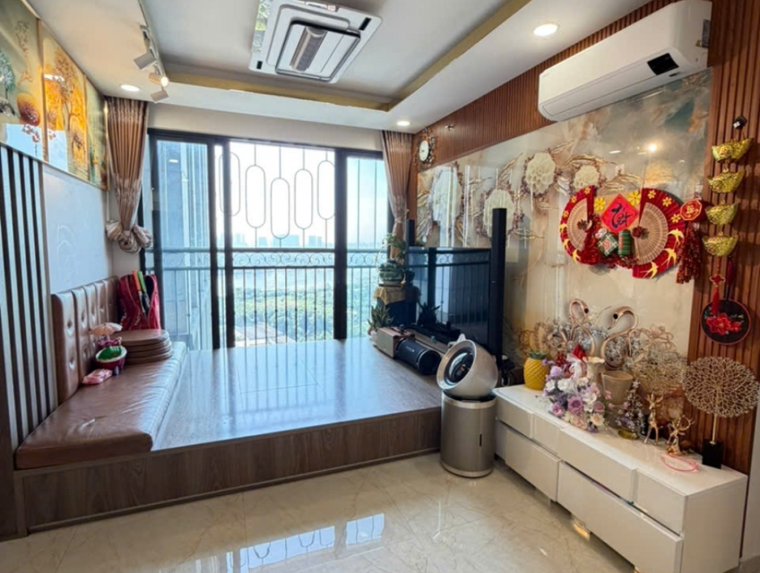 Cần bán căn 75.7m2 Toà nhà ST. Morizt cao cấp nhất Đại lộ Phạm Văn Đồn