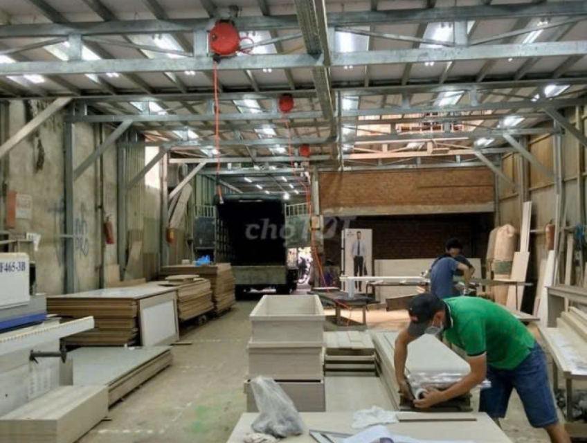 Cty UMI Decor tuyển thợ mộc & thợ hàn inox lãnh lương mỗi tuần