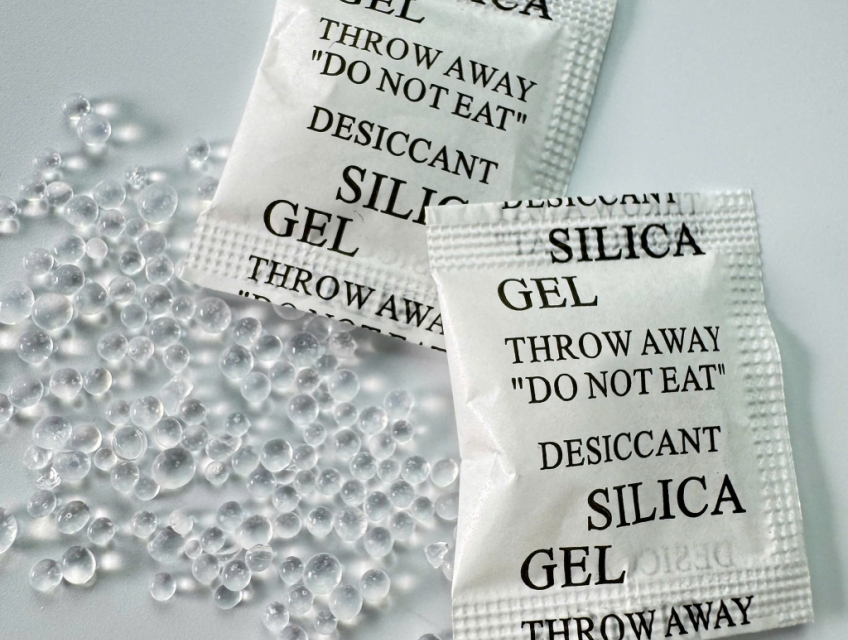 GÓI HÚT ẨM SILICA GEL – GIẢI PHÁP CHỐNG ẨM CHUYÊN DÙNG CHO NGÀNH MAY