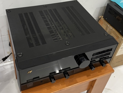 Amply Sansui @607i, 240w, siêu bền, mặt gương tuyệt đẹp