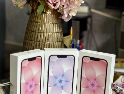 Iphone 17e 256G (Pink + White) ZP/A New Seal !