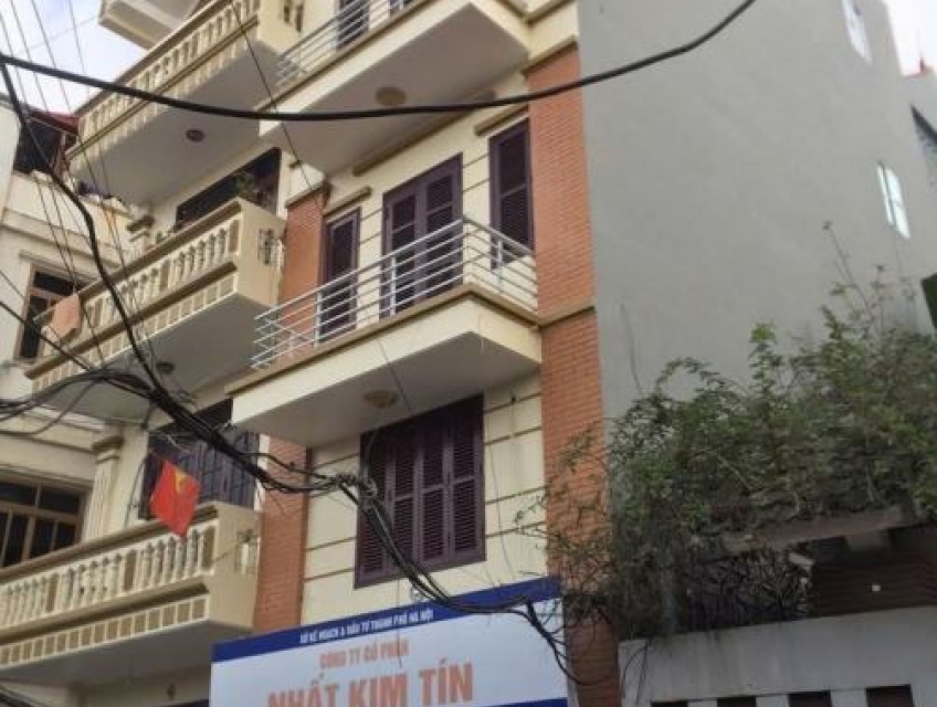 Cho thuê nhà 5 tầng,oto đỗ cửa, hợp làm cty, văn phòng  số 32 Nhân