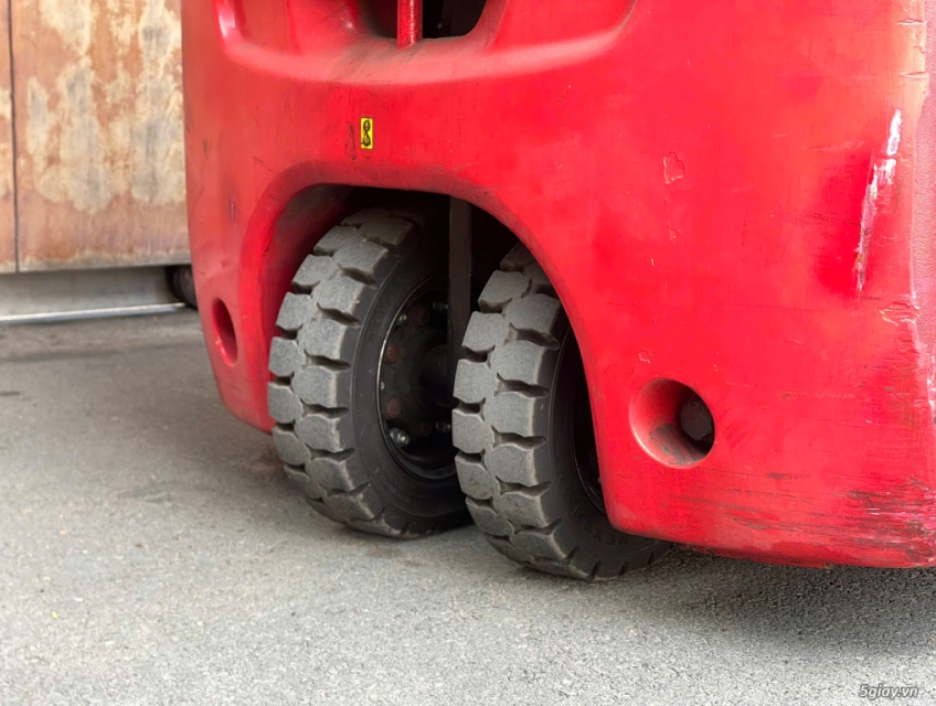 Cần bán gấp xe nâng điện ngồi lái Nichiyu 1,5 tấn 2021 Nhật