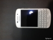 Cần bán Blackberry Q10 màu trắng - giá tốt - có hình