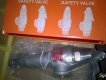 Van an toàn có tay inox áp 10kg