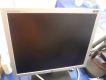 Cần bán LCD LG vuông 17"