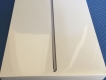 iPad PRO 9.7" 32GB WiFi , nguyên seal sách tay , chưa khui , chưa ACTIVE