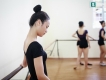 Sự thật đằng sau thân hình hoàn hảo của những hot girl trường múa