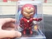 Iron man năng lượng mặt trời trang trí xe ô tô