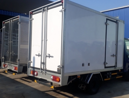 Hyundai 1.5T + Thùng Đông Lạnh
