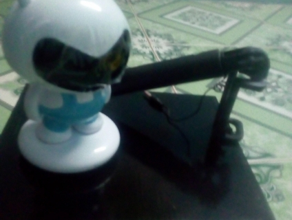 Can ban tay cay va loa mini