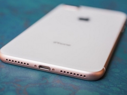 Dĩ An bán Iphone 8 plus 64GB không cần trả trước