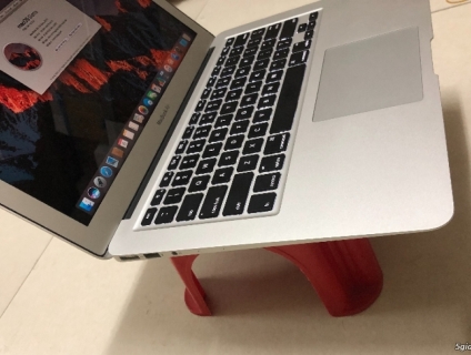 Macbook Air 2017 13 inch MQD32 như mới