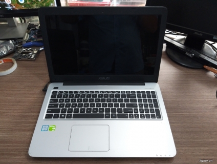 Bán Laptop Asus I5 thế hệ 6 card rời 2G  giá sinh viên đây