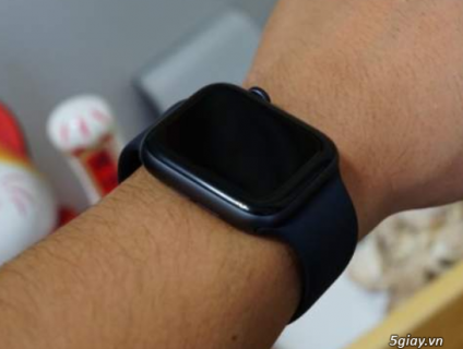 Mình bán một đồng hồ  Apple Watch 4 44mm (GPS) Viền Nhôm Xám-Dây  Đen