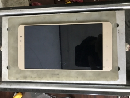 thay kính giá rẻ