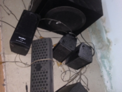 Cần bán loa 5.1 Edifier