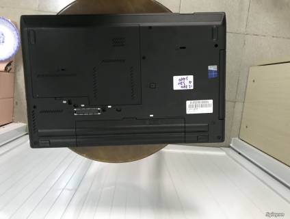 Lenovo Thinkpad L530 (15.6” HD, Core i5 2520M, 4 GB Ram, 320 GB HDD)