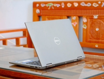 Dell Inspiron 5379 i7 8550u / 8GB / 1TB / 13.3-inch Fullhd Touch / 98%