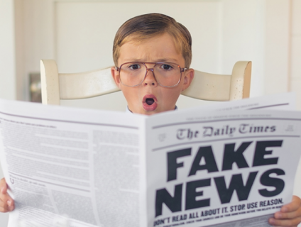 Đọc phản biện: Dạy trẻ phân biệt tin thật, tin giả