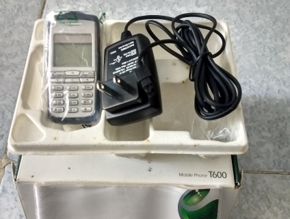 Sony Erikson t600 nhỏ xíu anh thương - fullbox