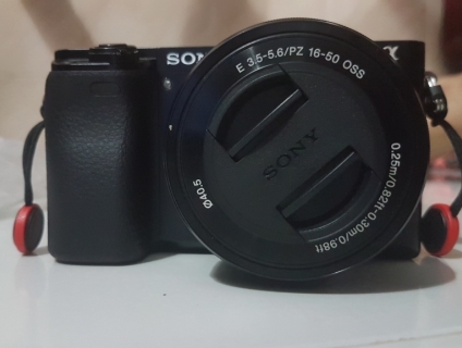 Cần bán: Sony A6000 + lens kit 16-50 like new